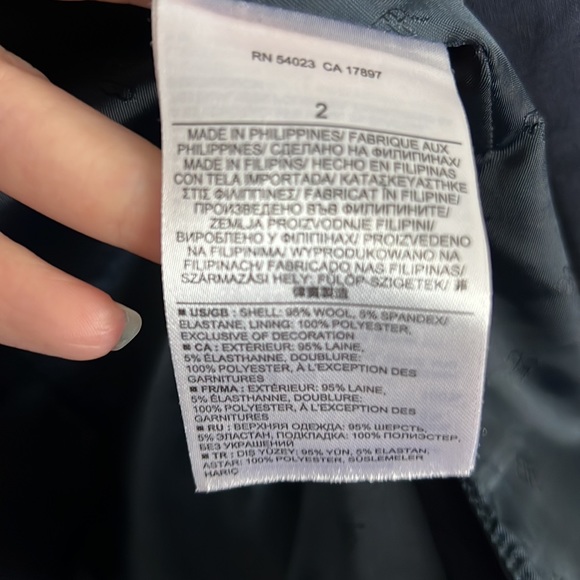 Banana Republic Navy Suit: blazer=2, pants=0 - Picture 3 of 10